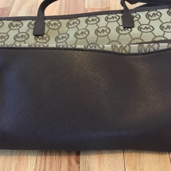 Michael Kors Brown Logo Purse - Picture 8 of 8